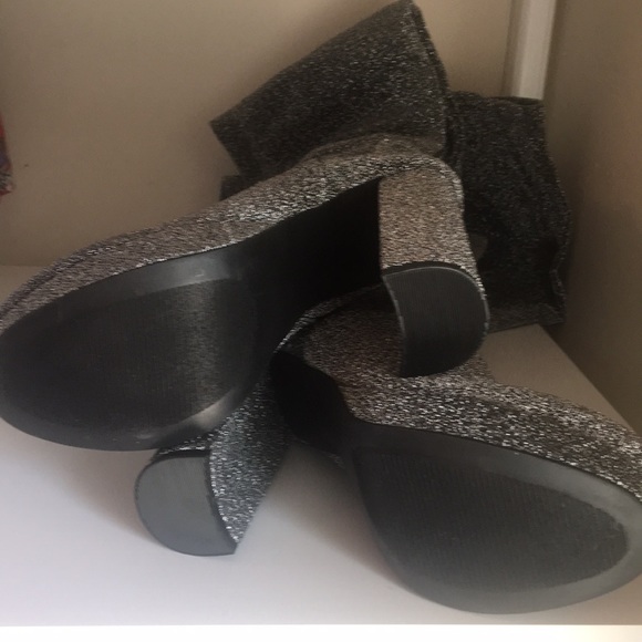 🎉🎉JUST REDUCED🎉🎉Madden Girl boot - Picture 3 of 3